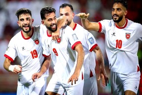 bb体育-风云突变！皇家马德里国际比赛日防线松动，德国杯版图或变，话题不断，轮换策略成焦点-bb体育