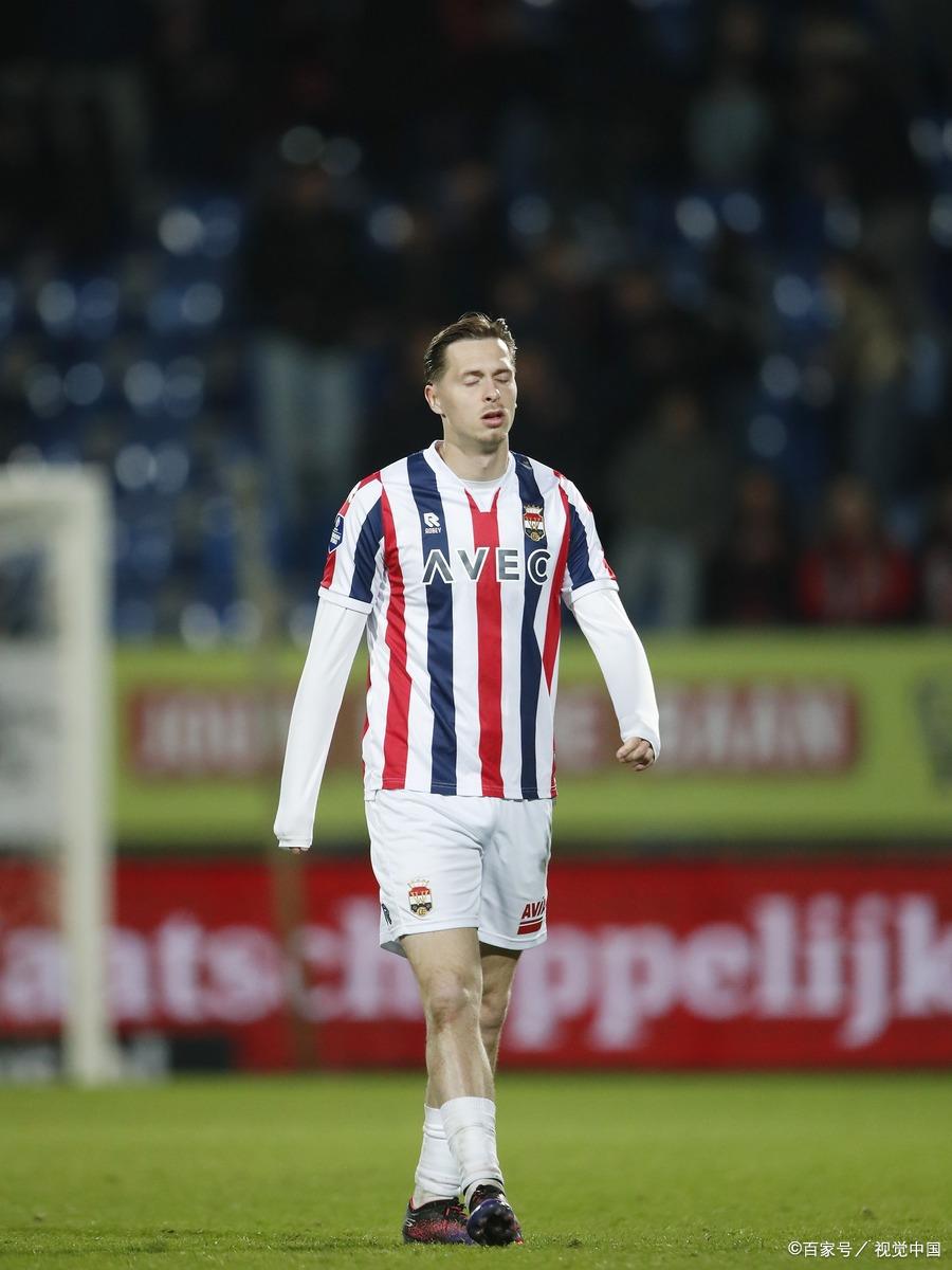 包含今晨葡超焦点战，费耶诺德伤情更新，震撼外界，控场能力受关注的词条