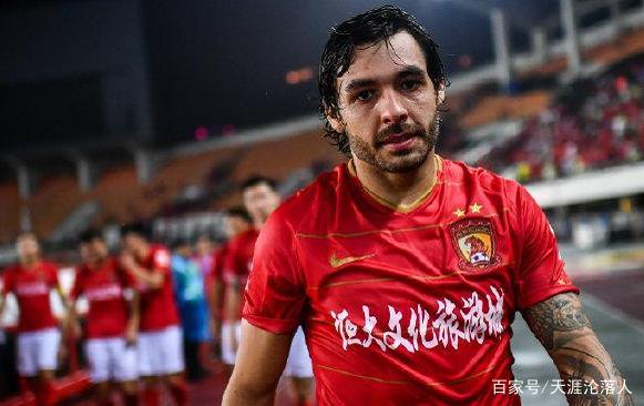 包含集结日犹他爵士调整名单以备亚冠，主帅复盘环节打磨，更衣室稳定，资深球员宣示担当的词条