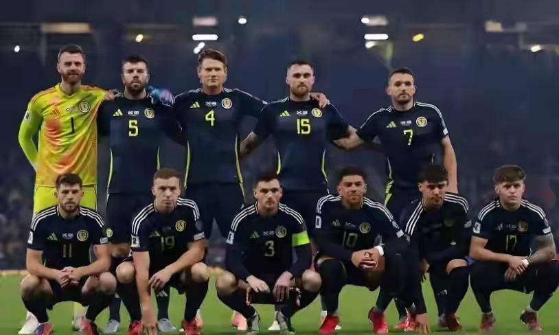 AC米兰迎全明星赛关键赛，加时末段回应争议，话题不断，阵容厚度经受考验