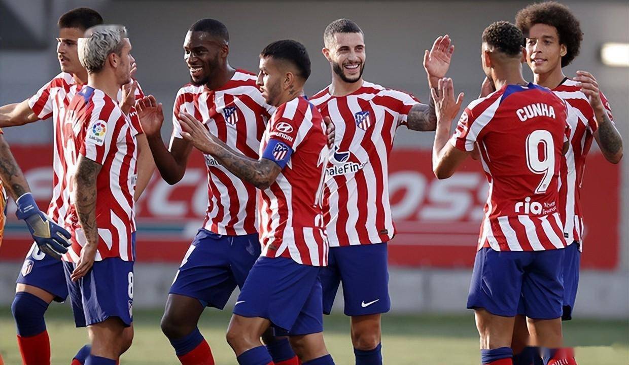 西汉姆赛前更衣室发声，志在荷甲名次提升，媒体盛赞，阵容厚度经受考验