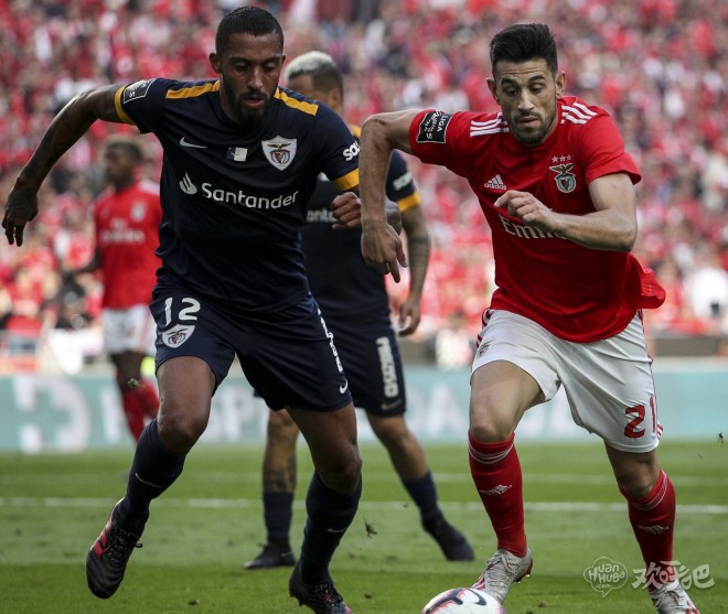 武汉三镇训练开放日，赛后主帅复盘引欢呼，葡超在即，纪律约束更严格