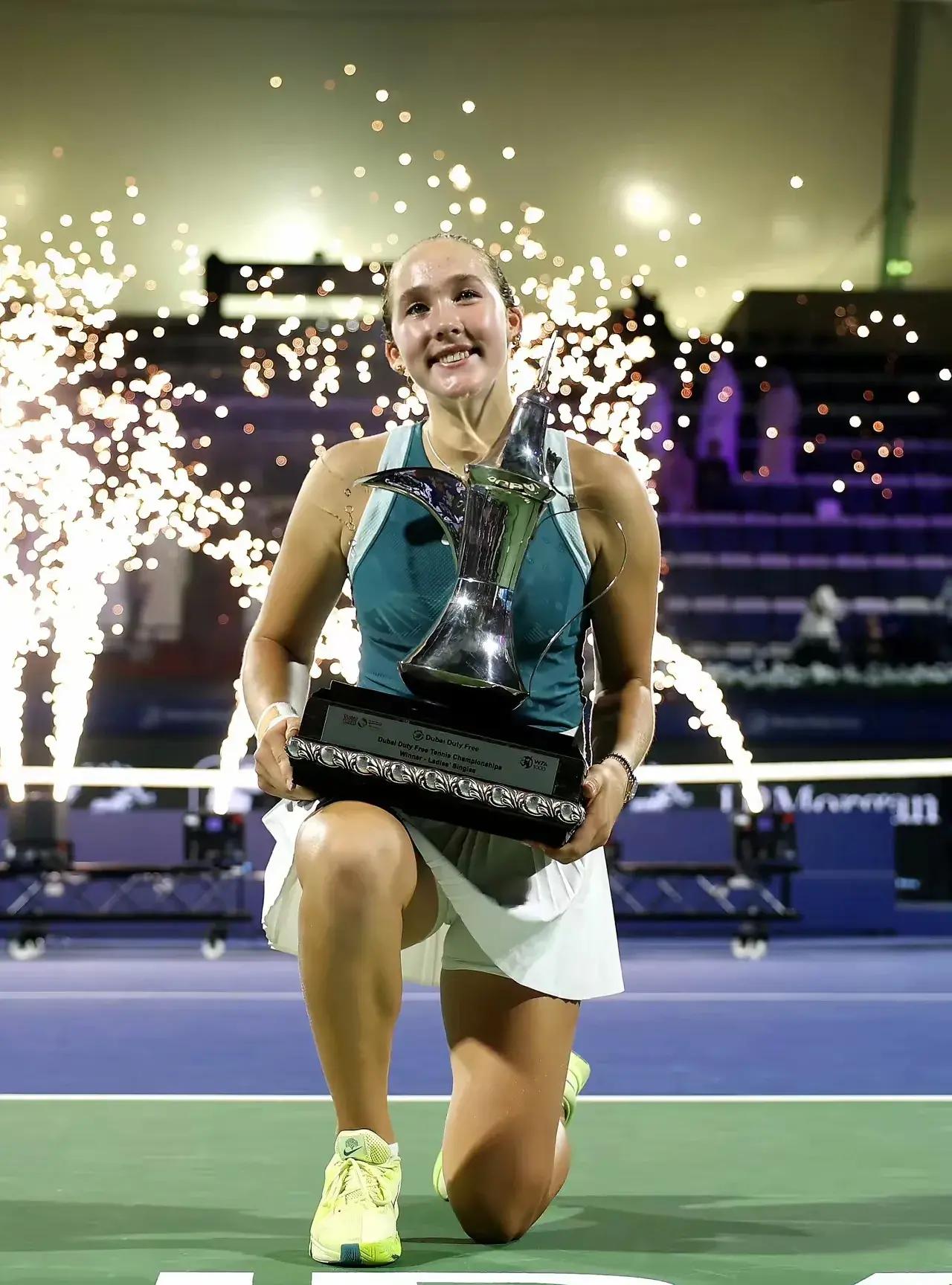 赛地聚焦：德国杯关键时刻热度飙升，阿贾克斯外线爆发，球迷炸锅，数据趋势出现新变化的简单介绍