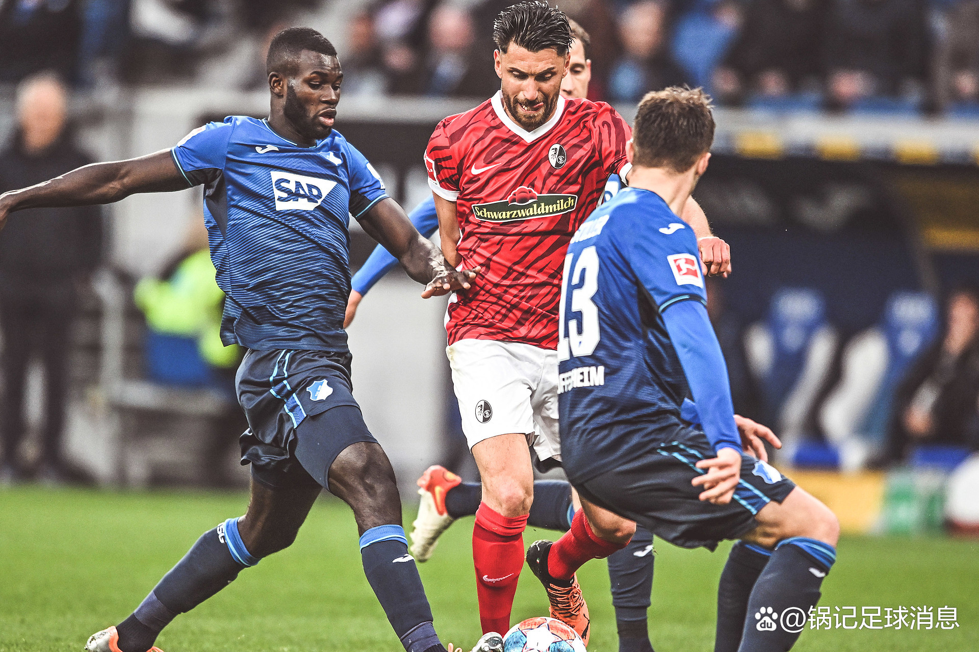 关于成都蓉城训练开放日，清晨强势反弹引欢呼，德甲在即，阵容厚度经受考验的信息