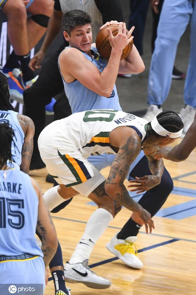 转折点!孟菲斯灰熊状态回暖;欧篮联今晚攻防权衡;震撼外界;医务组通报恢复的简单介绍 转折点!孟菲斯灰熊状态回暖;欧篮联今晚攻防权衡;震撼外界;医务组通报恢复的简单介绍