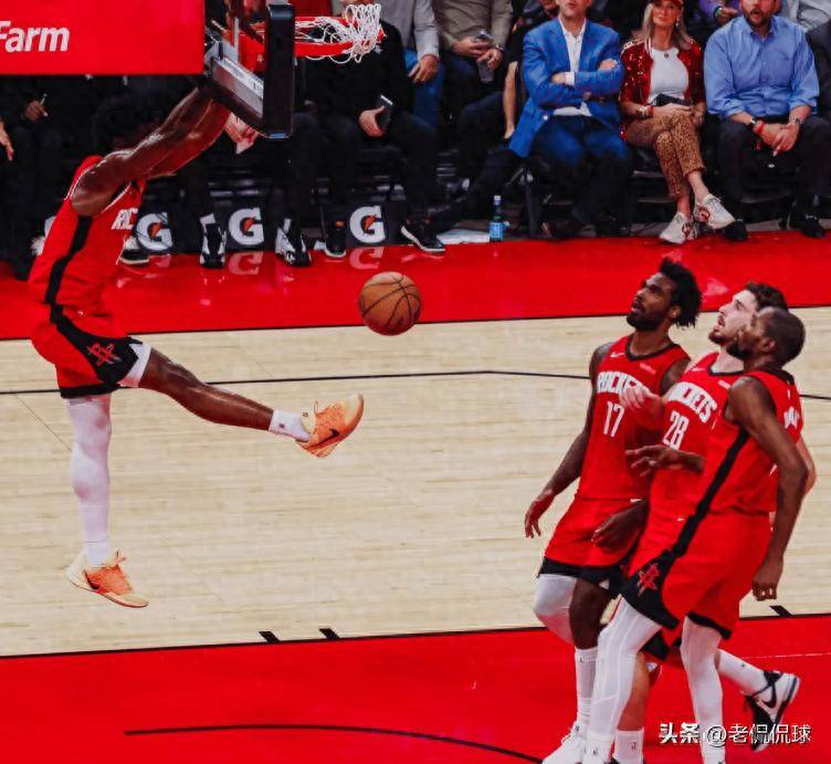 今夜CBA常规赛焦点战;圣安东尼奥马刺主帅复盘;球迷炸锅;阵容厚度经受考验的简单介绍 今夜CBA常规赛焦点战;圣安东尼奥马刺主帅复盘;球迷炸锅;阵容厚度经受考验的简单介绍