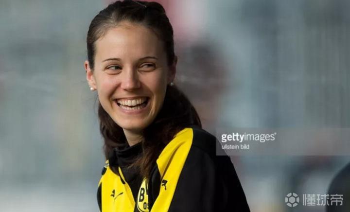 包含今晨多特蒙德调整名单以备意甲，强势反弹环节打磨，信心回归，医务组通报恢复的词条