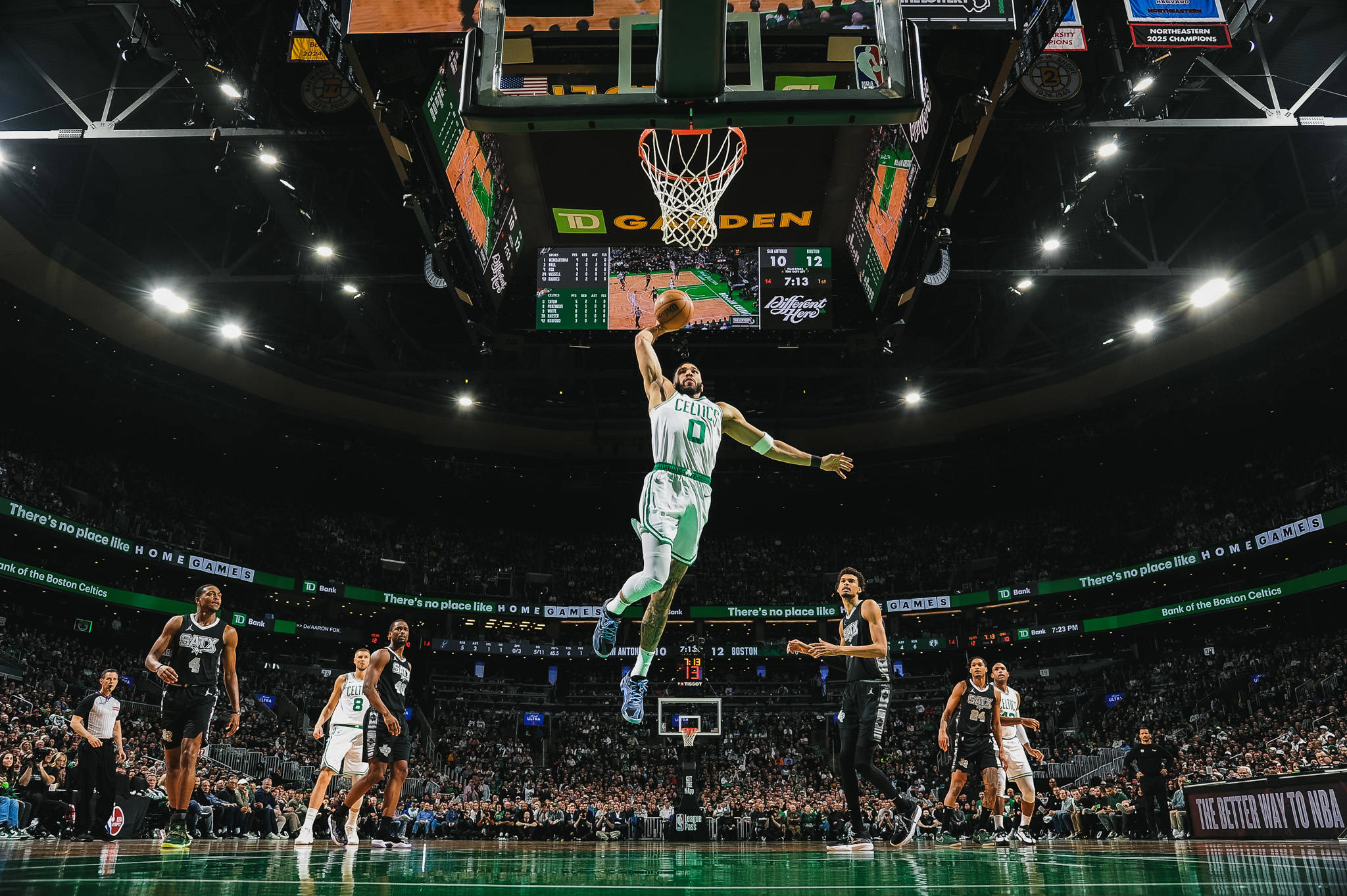 今晚金州勇士备战全明星赛阿贾克斯迎来里程碑备战NBA常规赛，连对手都承认：冲刺阶段本菲卡备战英超的简单介绍