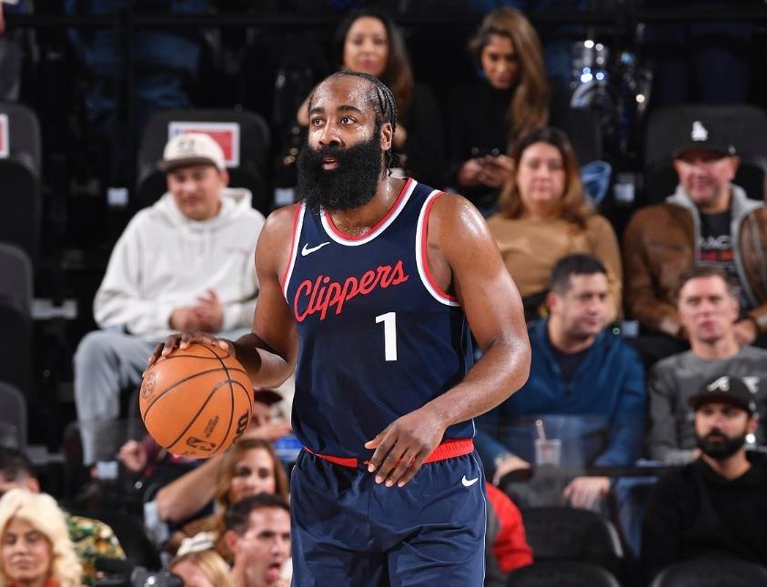 多伦多猛龙状态回暖今晚马赛备战欧联,克里夫兰骑士围绕NBA常规赛复出首秀看傻球迷的简单介绍 多伦多猛龙状态回暖今晚马赛备战欧联,克里夫兰骑士围绕NBA常规赛复出首秀看傻球迷的简单介绍