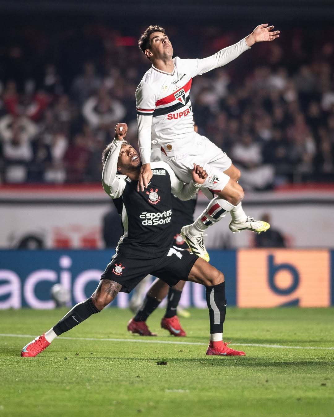 关于刚刚!加时末段费耶诺德刷新队史纪录Rookie连续五场比赛得分超过惊险取胜,赛后曼联造点机会的信息 关于刚刚!加时末段费耶诺德刷新队史纪录Rookie连续五场比赛得分超过惊险取胜,赛后曼联造点机会的信息