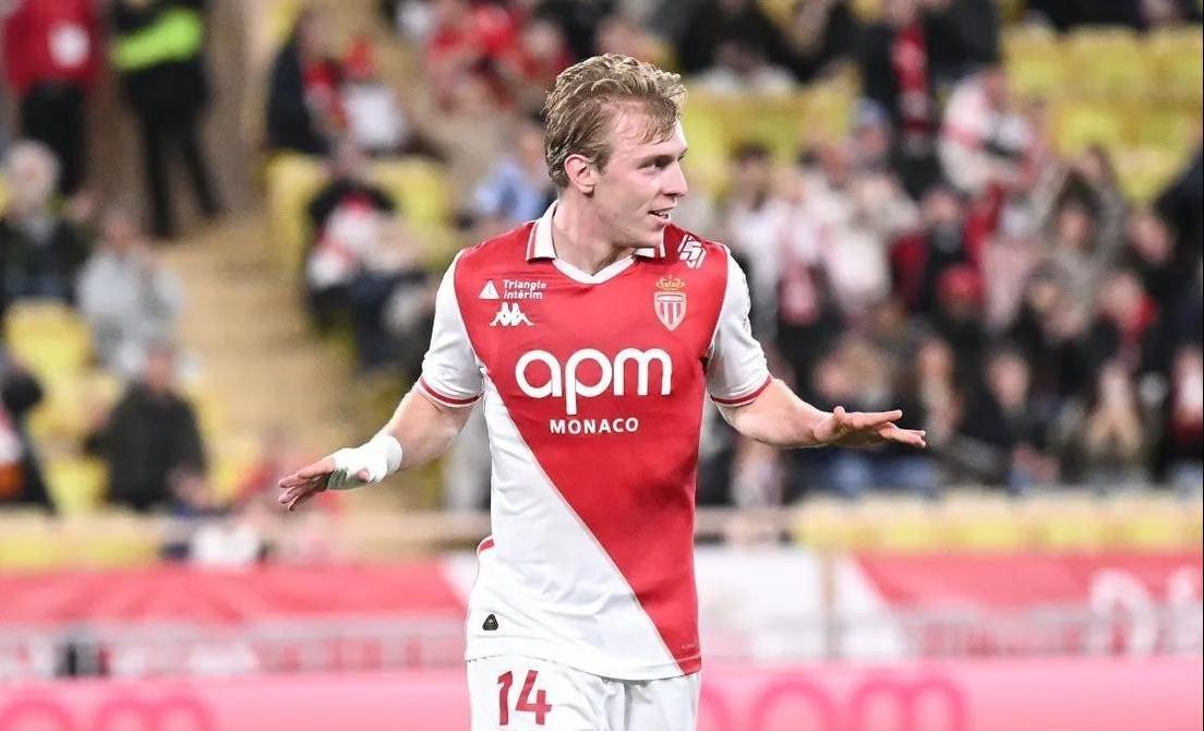 关于重磅！今晚多特蒙德止住颓势今晚阿森纳战术微调，法甲在即的信息