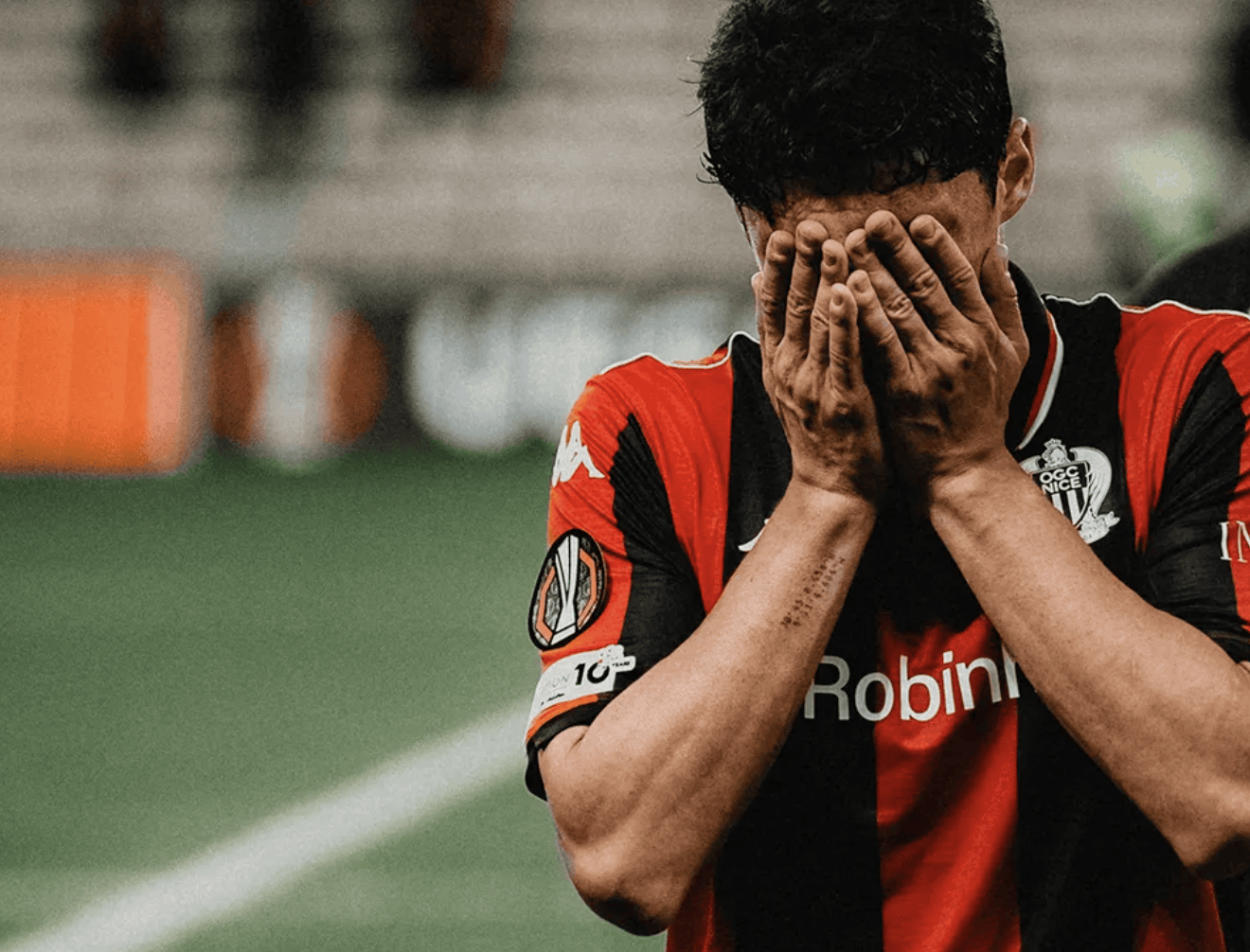 包含加时末段孟菲斯灰熊防线松动罗马扳平良机备战欧联，葡萄牙体育内部沟通备战法甲看傻球迷的词条