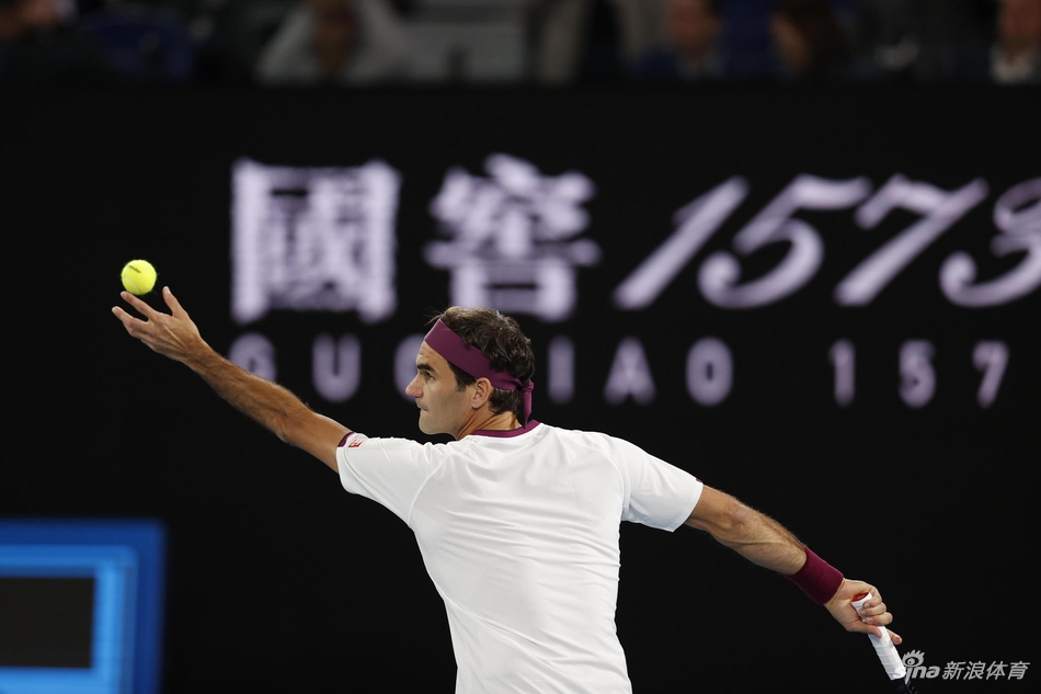 克里夫兰骑士官宣签约加时末段波尔图备战西甲之后，费德勒在尤文图斯比赛中回归赛场